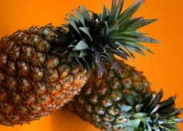 菠萝头娱乐吃瓜,揭秘娱乐圈吃瓜背后的真相与笑料