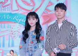 娱乐圈吃瓜小说,幕后风云，瓜田乱舞