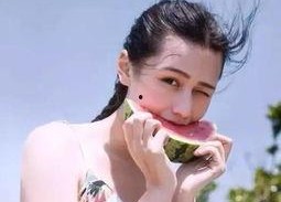 娱乐吃瓜的头像女生真人,网络红人“吃瓜女神”的真实生活