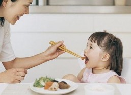 娱乐吃瓜酱小孩吃药,揭秘小孩吃药背后的故事